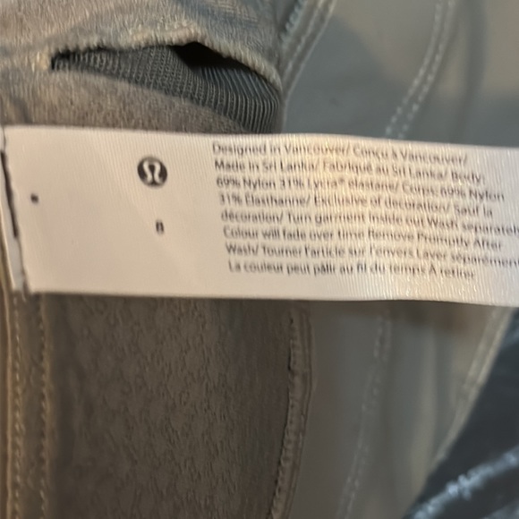 Lululemon Energy Bra - Picture 3 of 7